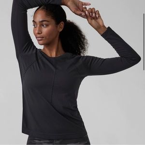 Athleta Foothill Long Sleeve Shirt in Black Medium